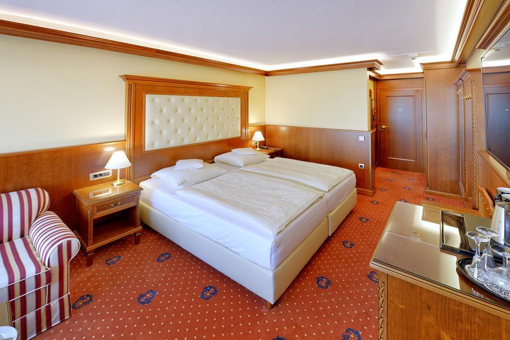 Parkhotel Stader Hof ภายนอก รูปภาพ
