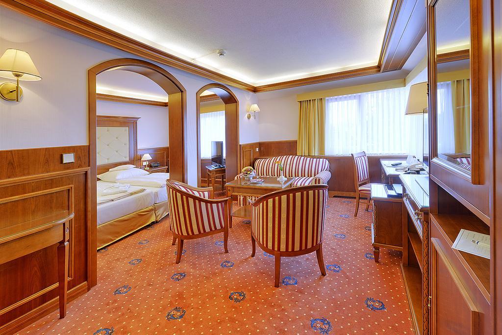 Parkhotel Stader Hof ภายนอก รูปภาพ