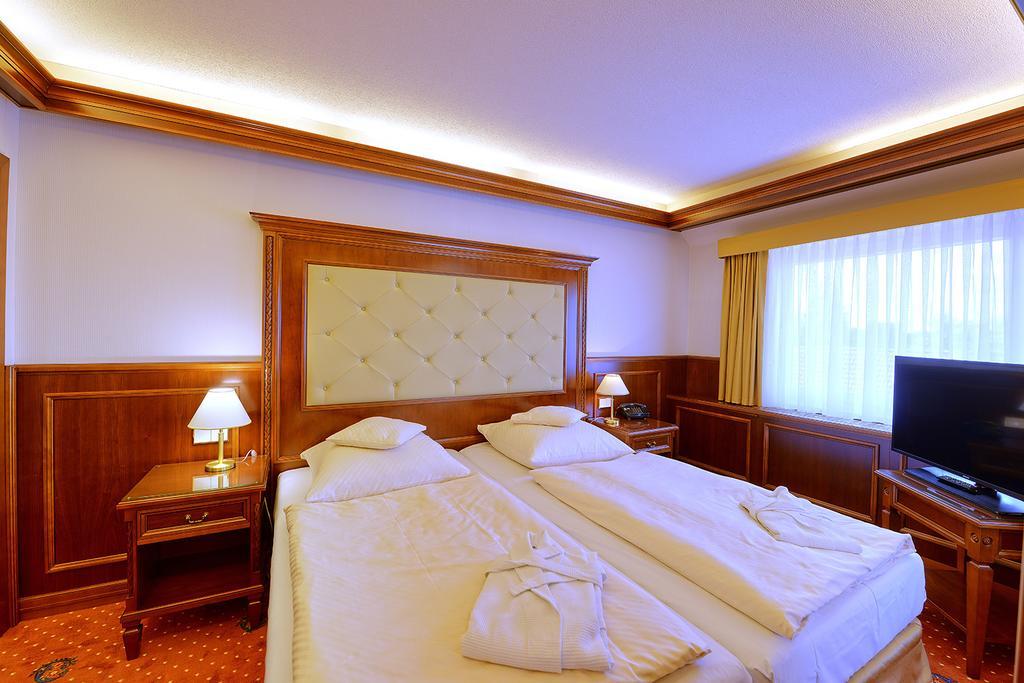Parkhotel Stader Hof ภายนอก รูปภาพ