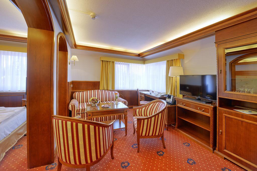 Parkhotel Stader Hof ภายนอก รูปภาพ